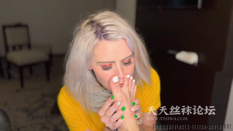 Vince's Fetish Adven[00_05_00][20230409-135858].png