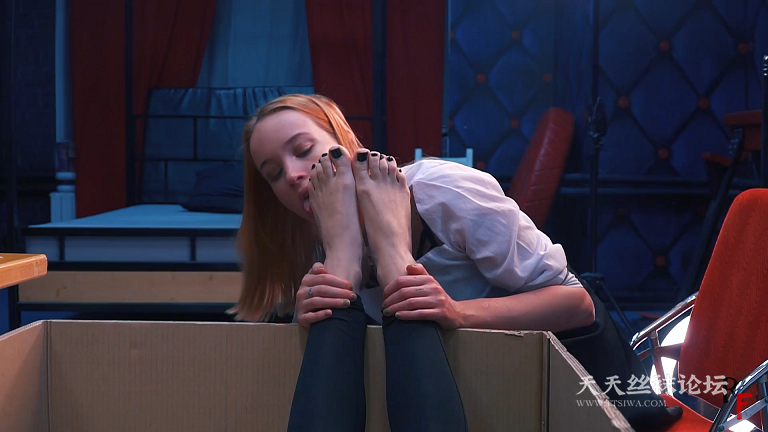 RussianFetish – Happ[00_25_26][20240626-004139].png