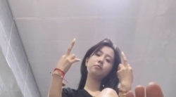 忽悠多个美女大学生多角度看脚多v 1