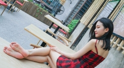 【裸足】超甜美准空乘小姐姐阿瑶170的身高却拥有35的嫩足小脚（2）【61P】