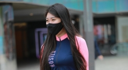 蓝色瑜伽裤小姐姐 [192P10V-10.5GB]